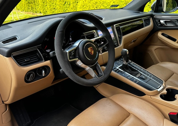 Porsche Macan cena 165800 przebieg: 63434, rok produkcji 2018 z Gąbin małe 631